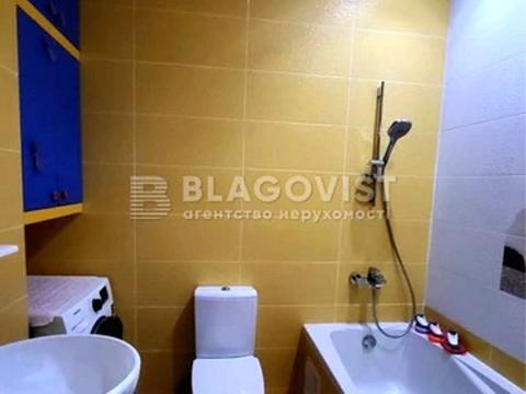 будинок за адресою незалежності, 1