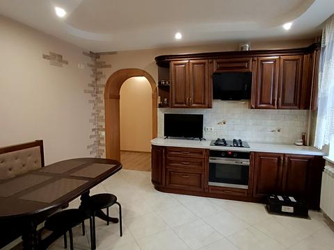 квартира за адресою Михайла Лушпи просп., 2/1