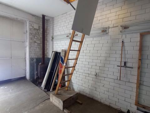 паркомісце за адресою Банкинська, 35