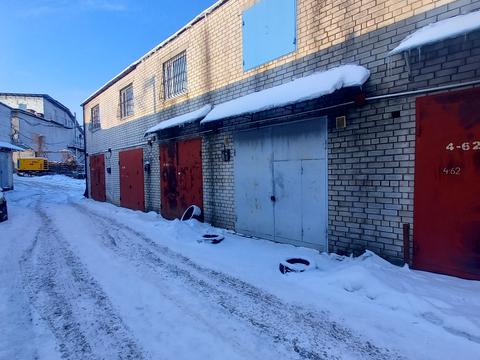 паркомісце за адресою Банкинська, 35