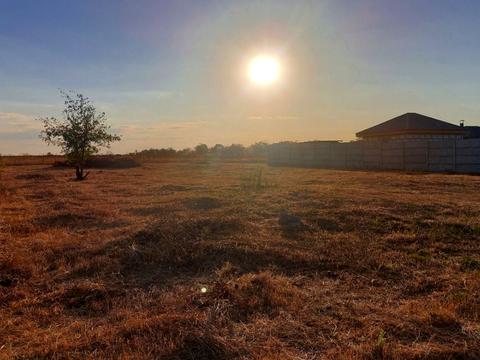 ділянка за адресою с-ще. Світле, Зеленая