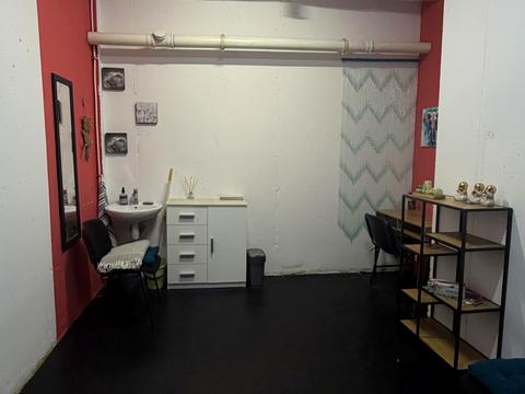 коммерческая по адресу Квітковий пер., 2-Г