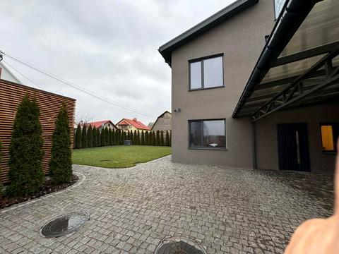 дом по адресу 53-тя А Садова ул.