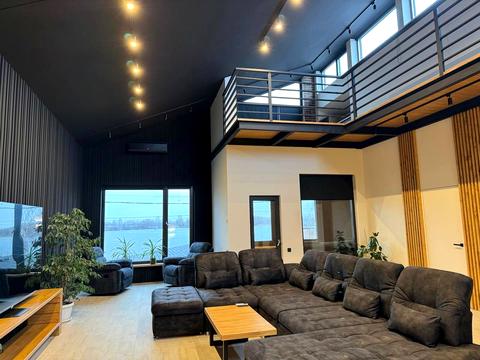 дом по адресу 53-тя А Садова ул.