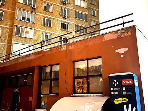 комерційна за адресою Микільсько-Слобідська вул., 6-В