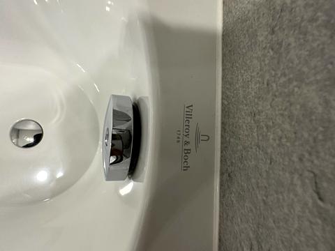 квартира за адресою Салютна вул., 2к1