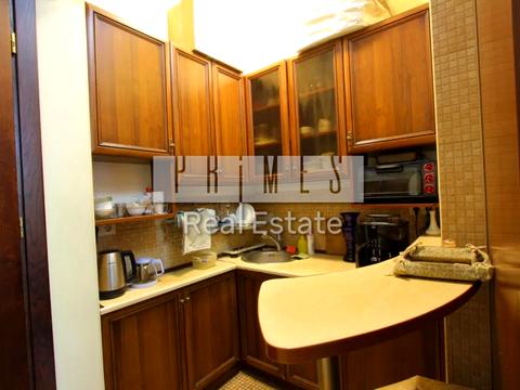 комерційна за адресою Кудрявська вул., 8-А