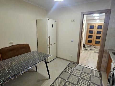 квартира за адресою Миколи Міхновського вул., 10/2