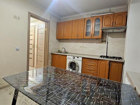 квартира за адресою Миколи Міхновського вул., 10/2