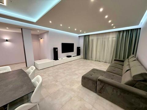 будинок за адресою Телевізійна