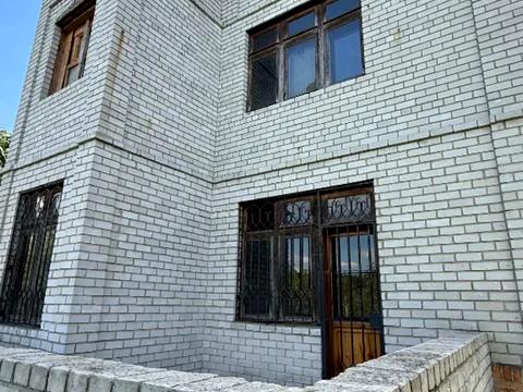 будинок за адресою Вишнева