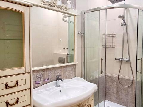 квартира по адресу Литературная ул., 1а