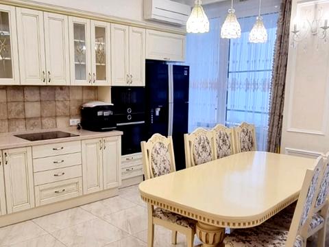 квартира по адресу Литературная ул., 1а