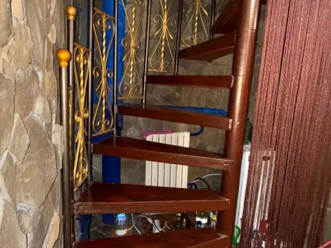 дом по адресу Набережна 1-а