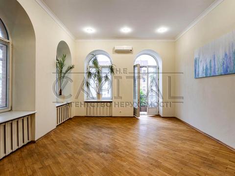 комерційна за адресою Київ, Лютеранська вул., 12