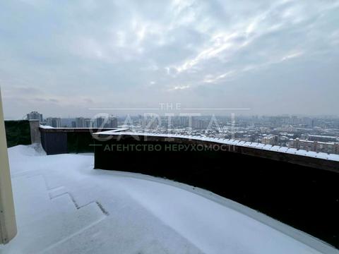 комерційна за адресою Миколи Міхновського бульв. (Дружби народів), 14-16