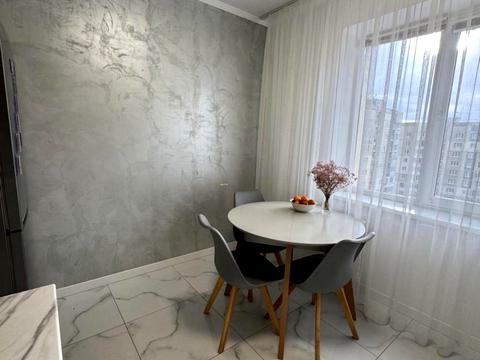 квартира за адресою Михайла Драгана вул., 1