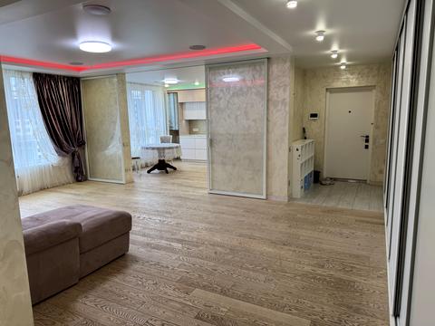 квартира за адресою Михайла Максимовича вул. (Онуфрія Трутенка), 32-А