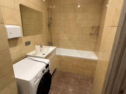 квартира за адресою Київ, Євгена Коновальця вул. (Щорса), 36-Е