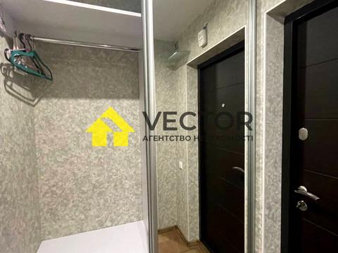 квартира за адресою Євгена Коновальця бульв. (Маршала Конєва), (Будинок)