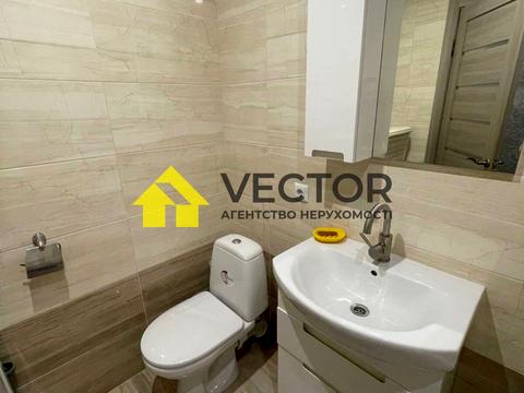 квартира за адресою Євгена Коновальця бульв. (Маршала Конєва), (Будинок)