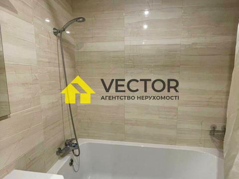 квартира за адресою Євгена Коновальця бульв. (Маршала Конєва), (Будинок)