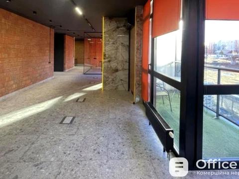 комерційна за адресою Джона Маккейна вул. (Івана Кудрі), 1-Б
