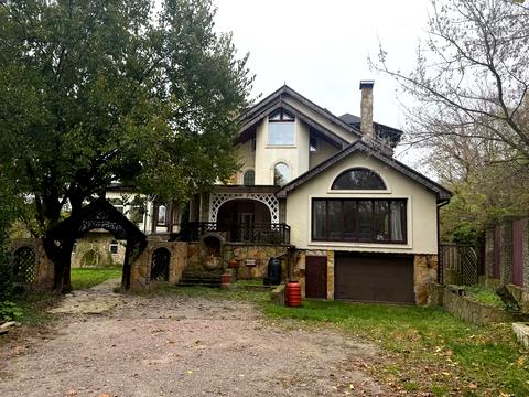 будинок за адресою Ягідна вул.