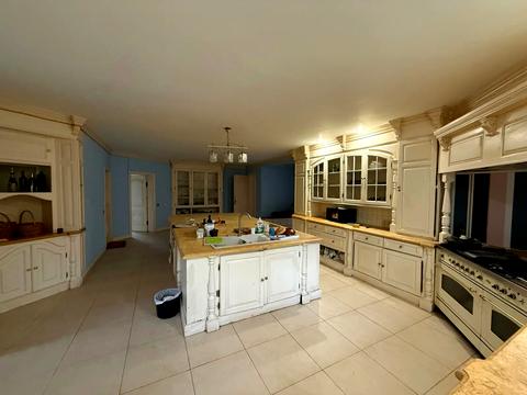 будинок за адресою Ягідна вул.