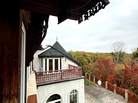 будинок за адресою Ягідна вул.