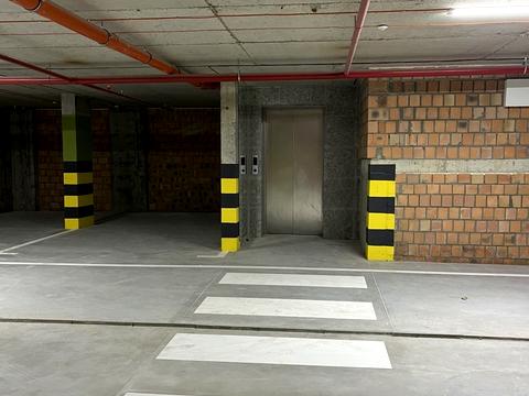 паркоместо по адресу Филиппа Орлика ул., 30