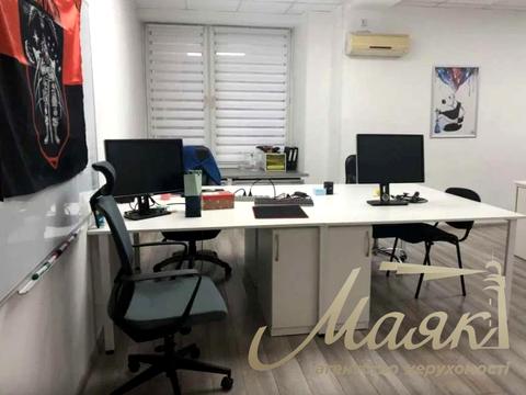 комерційна за адресою Болсуновська вул. (Сергія Струтинського), (Будинок)