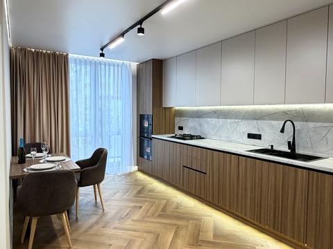 квартира за адресою Івано-Франківськ, Степана Бандери вул., (Будинок 4)