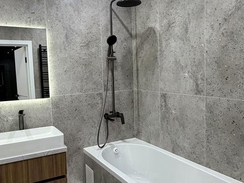 квартира за адресою Івано-Франківськ, Степана Бандери вул., (Будинок 4)