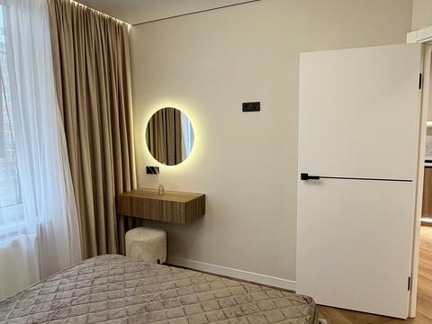 квартира за адресою Івано-Франківськ, Степана Бандери вул., (Будинок 4)