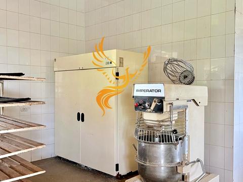 комерційна за адресою Володимира Великого вул., 2