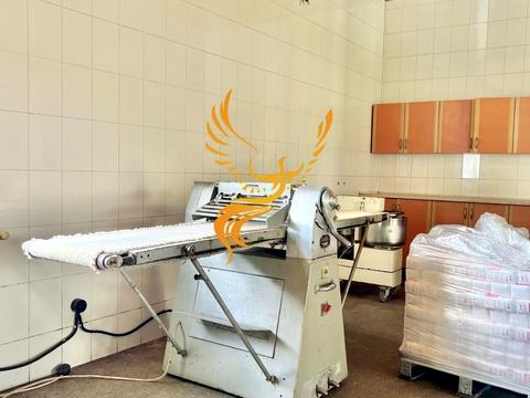 комерційна за адресою Володимира Великого вул., 2