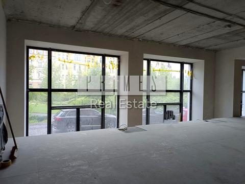 комерційна за адресою Дегтярна вул., 5