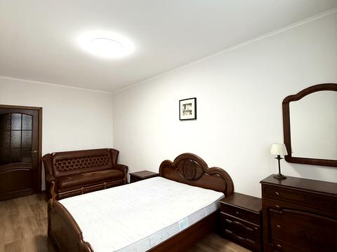 квартира за адресою Київ, Любомира Гузара просп. (Космонавта Комарова), 46-В