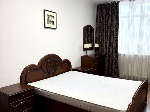 квартира за адресою Київ, Любомира Гузара просп. (Космонавта Комарова), 46-В