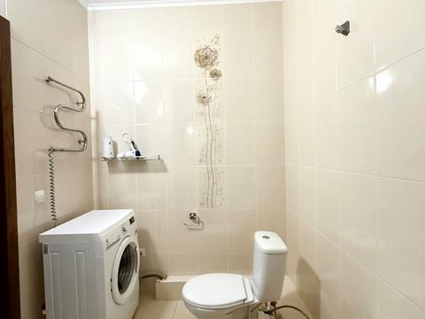 квартира за адресою Київ, Любомира Гузара просп. (Космонавта Комарова), 46-В