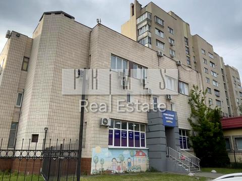 комерційна за адресою Київ, Симиренка вул., 2/19