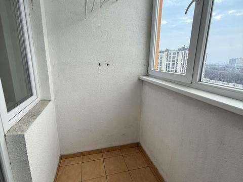 квартира за адресою Київ, Любомира Гузара просп. (Космонавта Комарова), 46-В