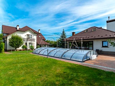 будинок за адресою с. Іванковичі, авіаторів