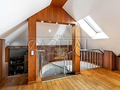 будинок за адресою с. Іванковичі, авіаторів