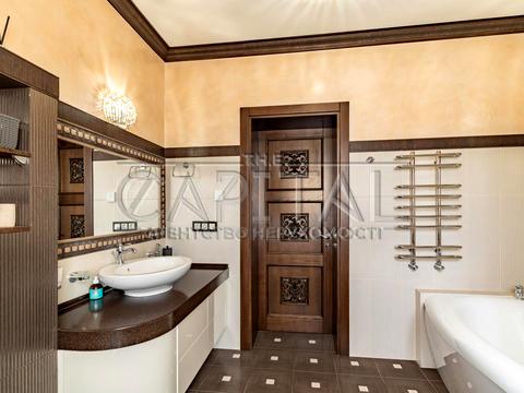 будинок за адресою с. Іванковичі, авіаторів