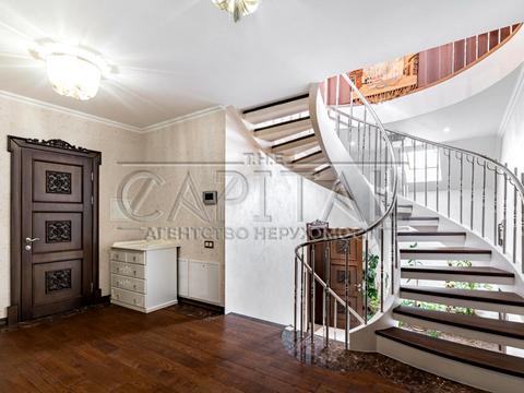 будинок за адресою с. Іванковичі, авіаторів