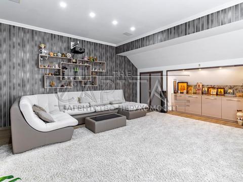 будинок за адресою с. Іванковичі, авіаторів