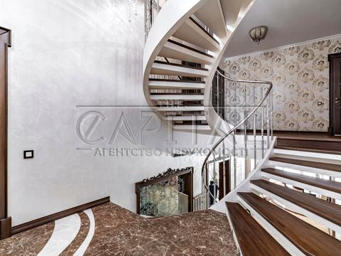 будинок за адресою с. Іванковичі, авіаторів