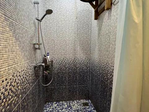 будинок за адресою с. Тернова, вулиця центральтна